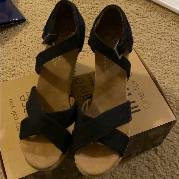 Toms Shoes - TOMS Strappy Wedge Black Canvas